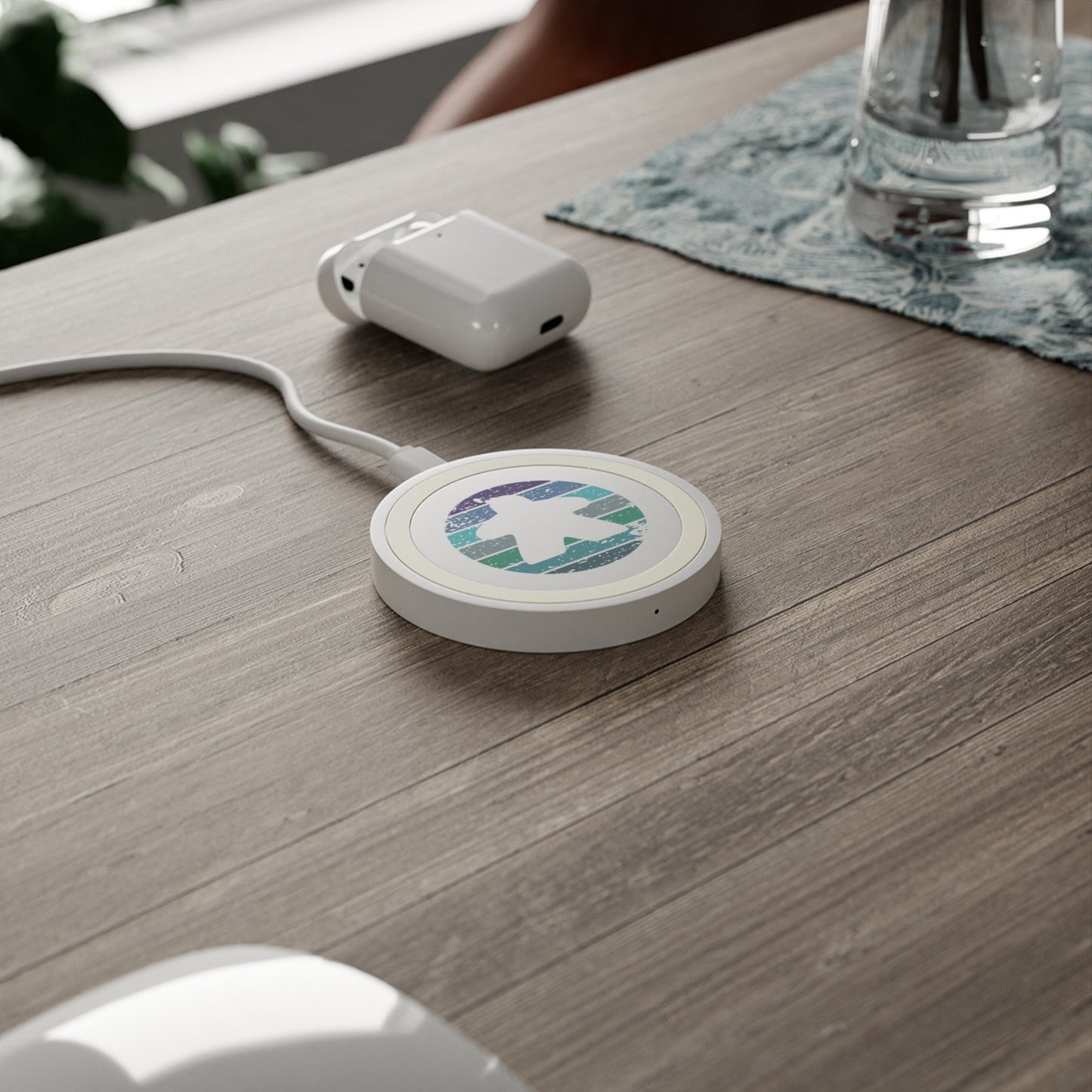 Quake Wireless Charging Pad Retro Meeple